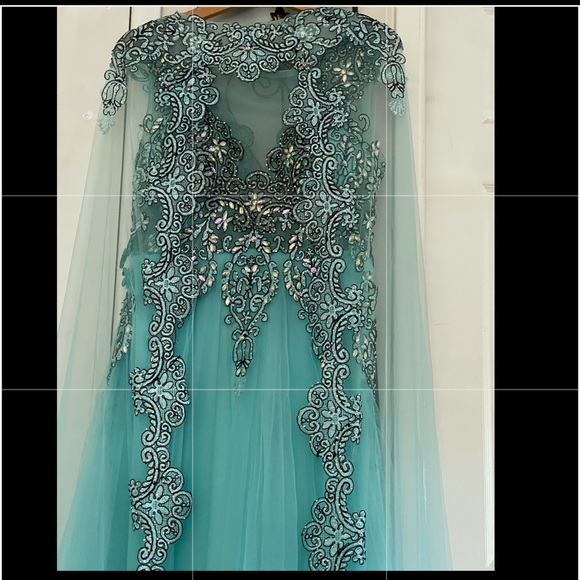 Princess Arabic maxi prom dress - Picture 16 of 16